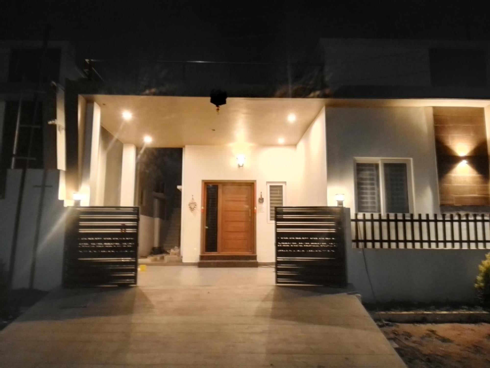 Shi'S 2Bhk Individual Villa @ קוימבטור מראה חיצוני תמונה